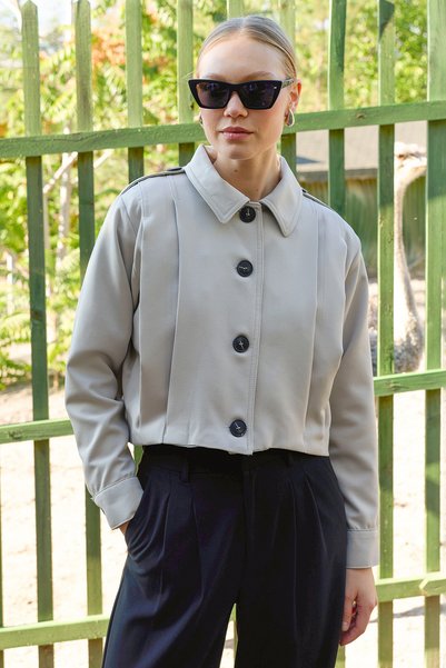 Fulla Moda Pileli Kruvaze Yaka Crop Trençkot