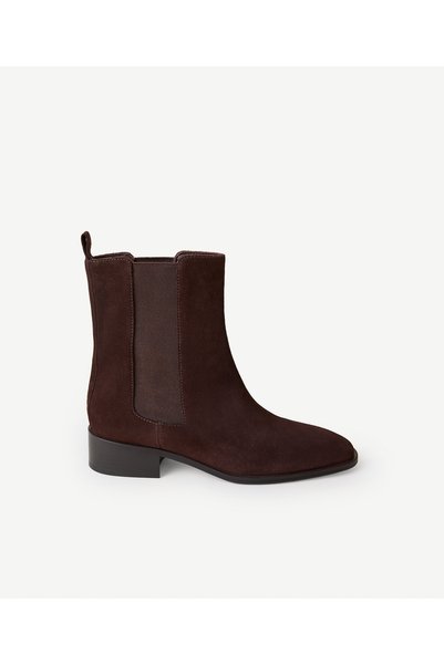 Yargıcı Suede Chelsea Boots with Semi-Square Toe