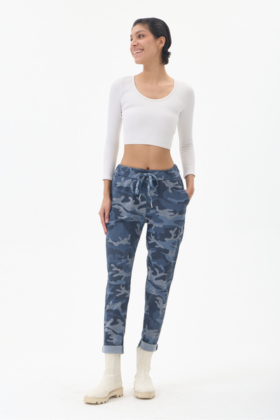 della moor Women's Blue Italian Camouflage Print Stretch Fabric Pants, Sizes ...
