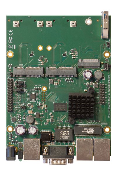 MIKROTIK Rbm - Placă de bază OEM puternică cu trei sloturi LAN Gigabit și dou...