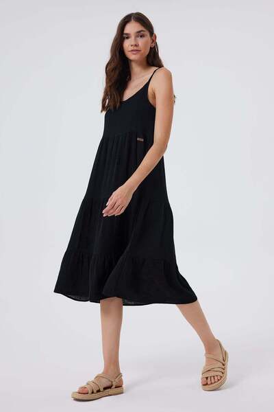 Lee Cooper Cerys women's woven dress, black.