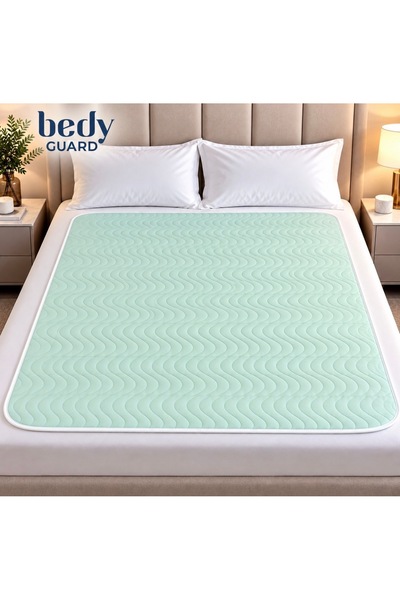 BEDY GUARD MULTI SOFT – 5 KATLI YÜKSEK EMİCİ, YIKANABİLİR, SIVI GEÇİRMEZ YEŞİL HASTA ALTI PEDİ | KENAR BİYELİ | 110 × 130 CM