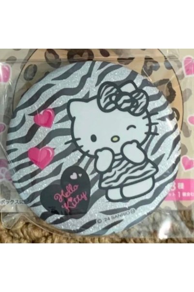 BANDAI c2 Kawaii Cartoon Cat Badge Pin with Glitter Finish and Hearts 58mm Cu...