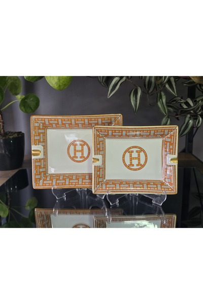 FERMATO Handmade 2-Piece Porcelain Ashtray Set, Orange Series.