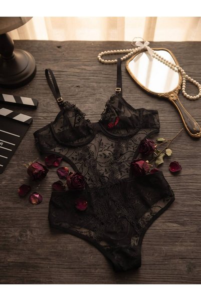 Genel Markalar Rubesca bodysuit, Zarafet ve Şıklık