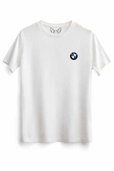 Alfa Tshirt تي شيرت مطبوع عليه شعار BMW بتصميم بسيط.
