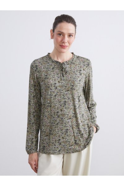 LC Waikiki Esvab • Modern & Distinctive Roba Collar Embroidered Blouse