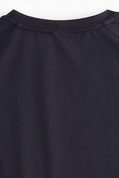 H&M Muscle Fit Sports T-shirt with CoolMoveâ„¢