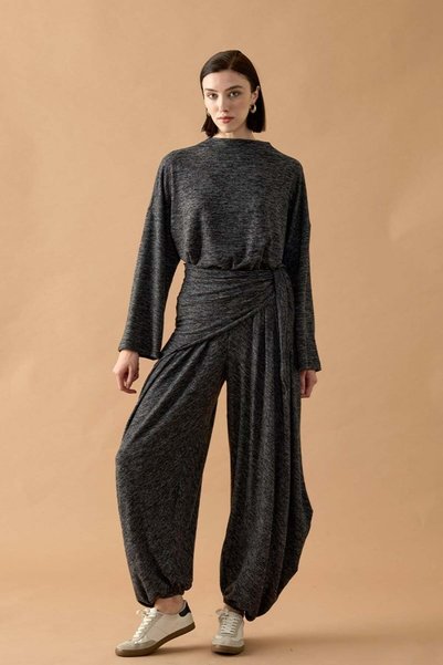 Ceylan Otantik Anthracite Yumoş Pleated Pants Set