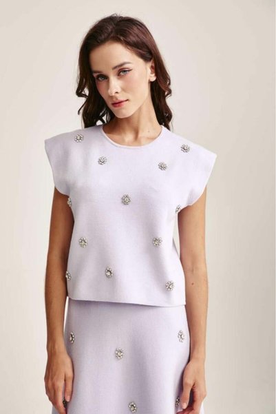 Tenda Crystal Floral Short Sleeve Knitted Blouse Violet