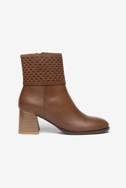 ANALİN SHOES Γυναικεία μπότες από γνήσιο Δέρμα με κοπή με λέιζερ και τρύπες, ...