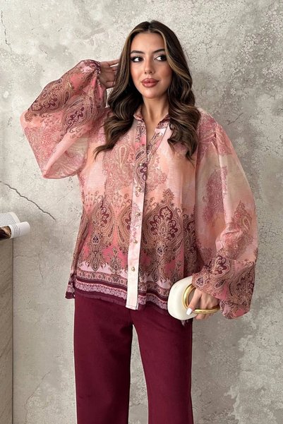 bysocafashion قميص نسائي باللون الوردي البودرة، مطبوع عليه تصميم رقمي، مع أزرار.