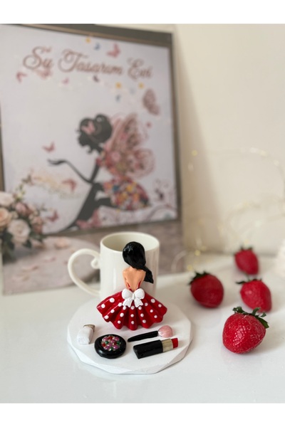 sutasarimevi Handmade Porcelain Cup and Saucer Set Featuring a Girl in a Dress