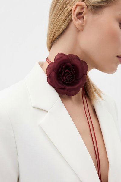 Âlâ Atelier Bağcıklı Ipek Tül Çiçek Choker Kolye Gül Kolye