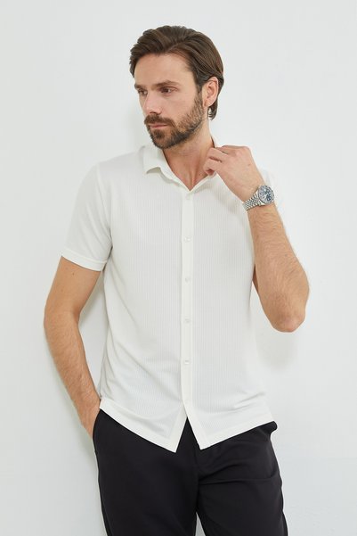 Fulla Moda قميص بقصة ضيقة وأكمام مضلعة