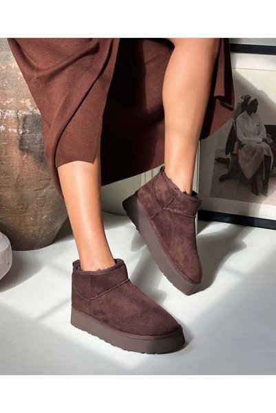 Generic Brand Mini Brown Suede Women's Boots with Fur Inside and Thick Sole