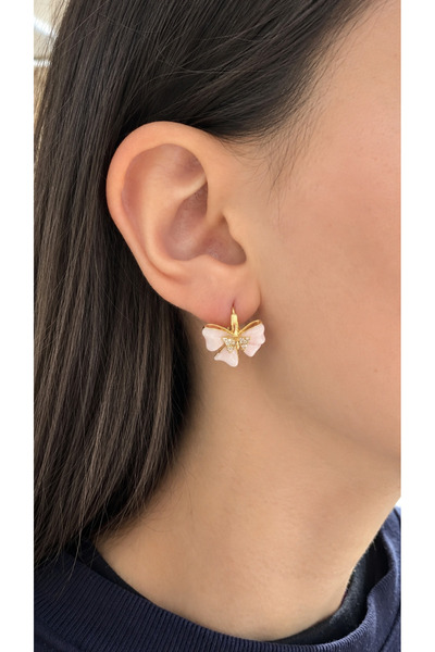 Youcosmetics Xuping Pembe Fiyonk ve Kelebek Detaylı Gold Renk Halka Küpe