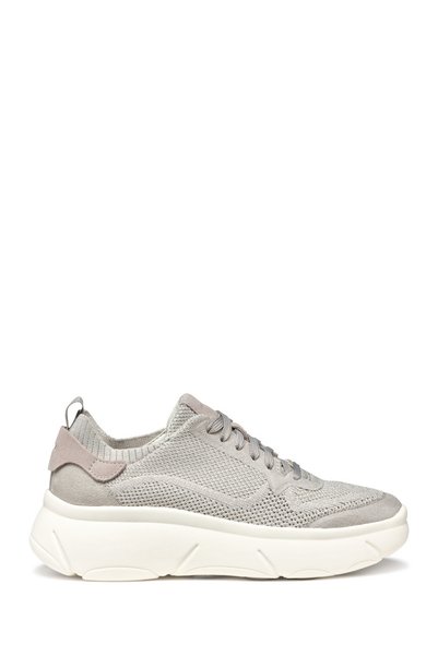 Geox حذاء رياضي نسائي باللون الرمادي D Nebula 2.0 X A - Knit.Tex + Water Lace...
