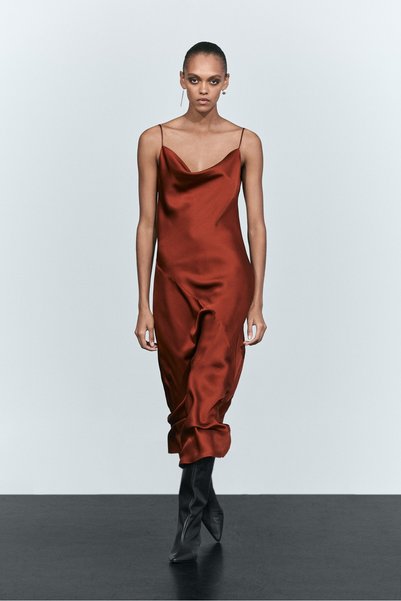 Massimo Dutti Saten kaplamalı dökümlü midi elbise