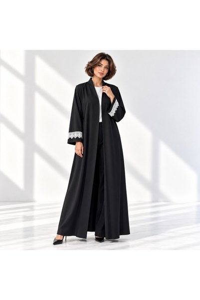 HAWRAA ABAYA عباية اسود سادة بطقطق بكلف على الأكمام