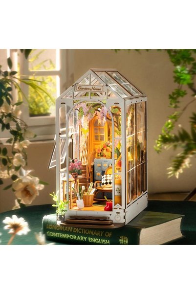 Oasis 3D Luminous Garden House Assembly تركيبة بيت الحديقة المضيء ثلاثي الأبعاد