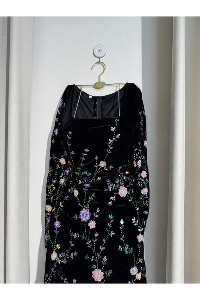 qitat mas A very elegant dress