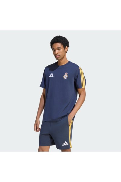adidas تي شيرت رجالي يحمل شعار نادي ريال مدريد.