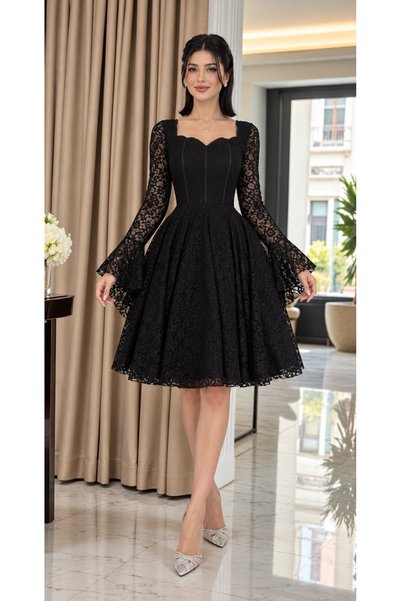 LAVERA STYLE فستان دانتيل أسود بطول الركبة وأكمام جرسية 🖤