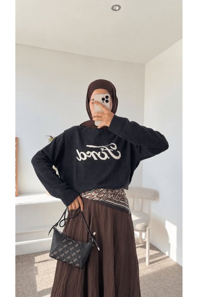 Hepsi Moda Boat Neck Knit Sweater with Text - Navy Blue