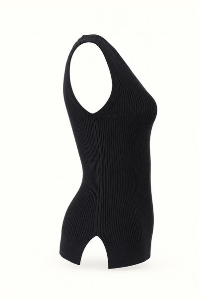 Sezgi Tekin V-Neck Sleeveless Black Corded Fabric Sweater
