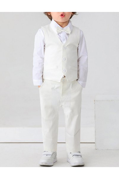 Evendi Costum, Alb