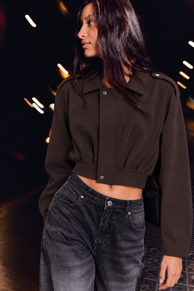 DAMGA JEANS Γυναικείο μπουφάν καθημερινής χρήσης σε καφέ χρώμα με crop γιακάς...