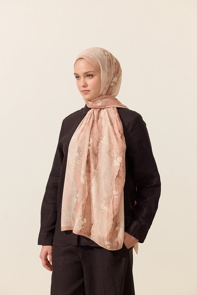 cs camellia scarf Prolećni utisak kamenja — Losos