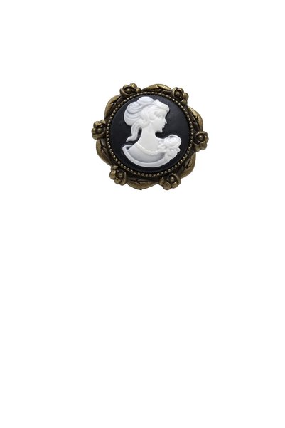 Marc Round vintage cameo ring