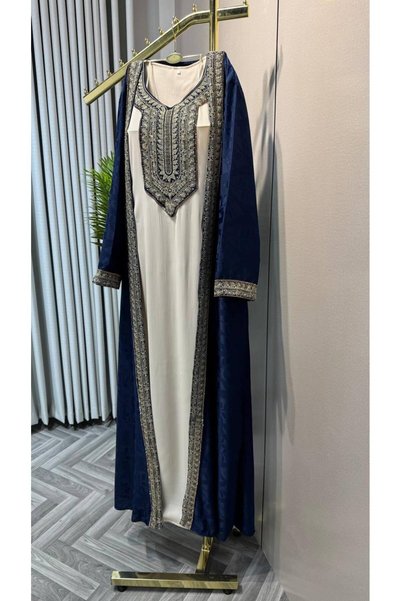 Mar style جلابية كحلية بتطريز تراثي فاخر