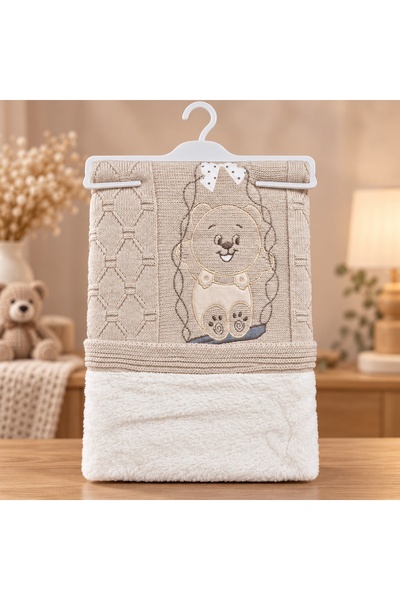 Pure Boutique Paturica bebe imblanita 85x95 cm, tricotata, model ursulet, crem