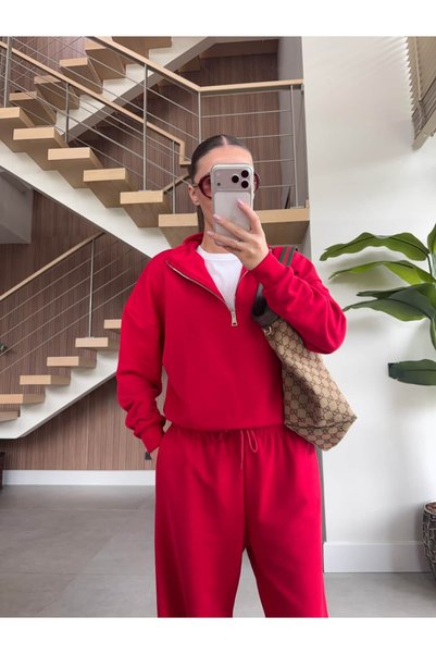 BB Bensu Buyruk Half-Zip Oversize Tracksuit Set