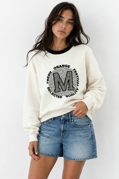 Quzu Women's Ecru Embroidered Sweatshirt