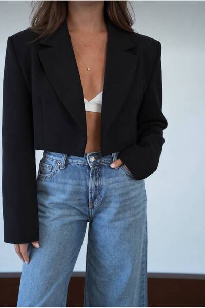 BEGBOR COLLECTİONS Begbor Women's Regular Fit Wrap-Style Woven Crop Blazer Ja...