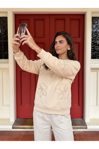 WeShaya Beige Flower-Embroidered Sweatshirt, 3-Ply, Brushed Inside, Cotton, R...