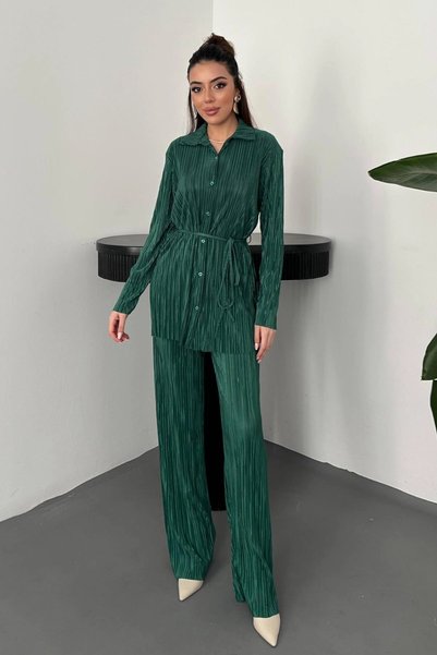 bysocafashion طقم نسائي من قماش التريكو باللون الأخضر الزمردي