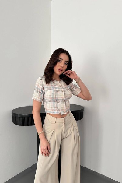 bysocafashion بلوزة نسائية مخططة بأزرار بيضاء