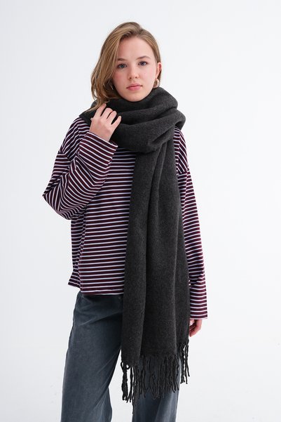 Addax Tasseled Shawl 2030