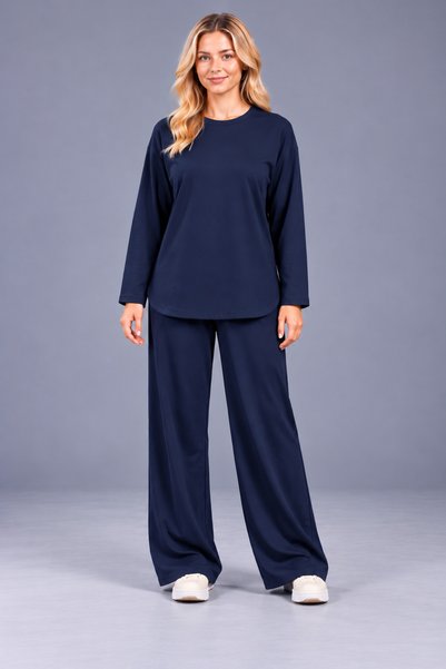 geenz manifacture Top and Bottom Set: Navy Blue Long-Sleeved Tunic with a V-N...