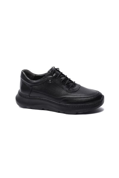 Pierre Cardin 67-2603 حذاء رجالي جلدي أسود من ماركة "فريلايت".