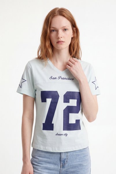 HAKKE V-Neck Stone Detailed College T-Shirt