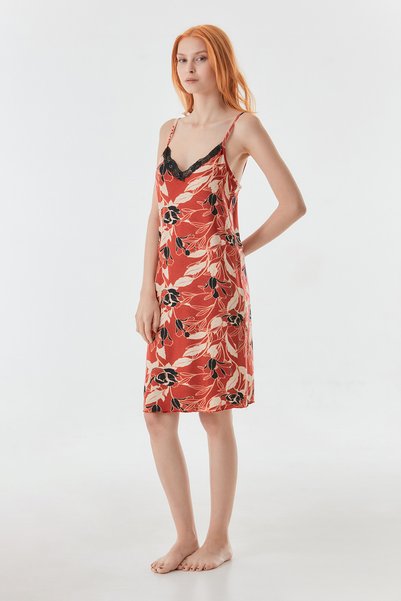 Fulla Moda Floral Patterned Rope Strap Nightgown