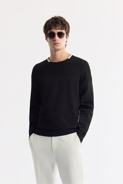 Avva Erkek Siyah Bisiklet Yaka Dokulu Rayon Tüylenmeyen Regular Fit Triko Kaz...