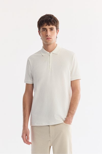 Avva Men's Ecru Non-Curling Polo Collar Zippered Regular Fit T-Shirt A61Y1009