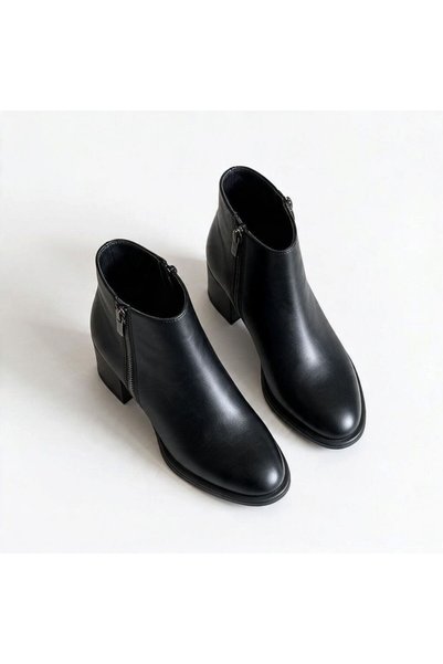 NE&VE SHOES Siyah Deri Kalın Kalın Topuklu Yuvarlak Burunlu Kadın Kısa Bot